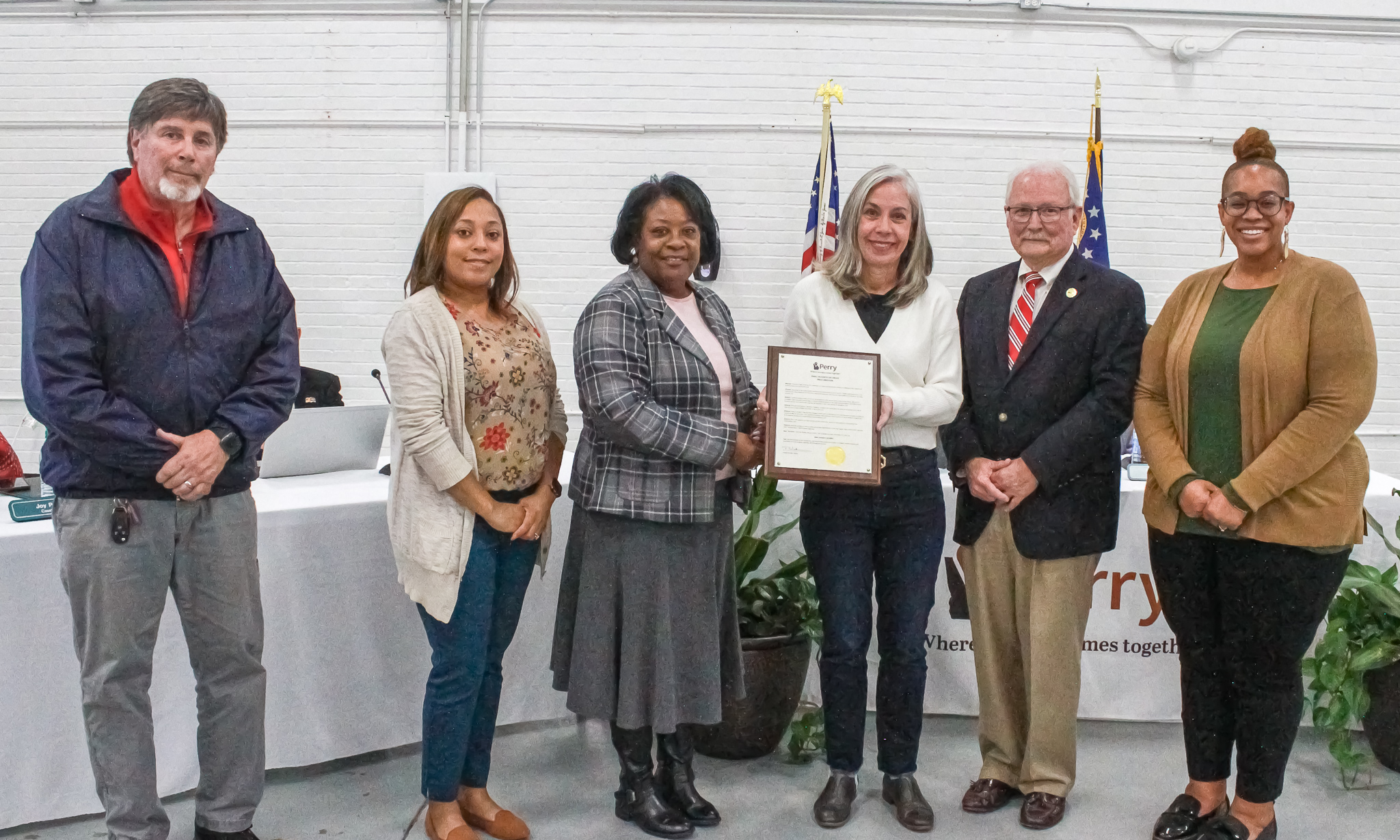 Photo for Perry Council Recognizes Small Businesses